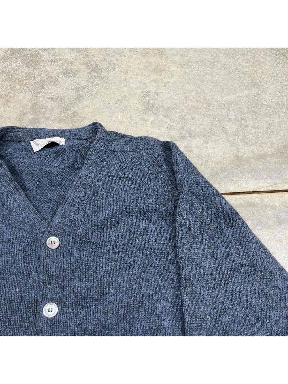 vintage navy and grey cardgian knit sweater size large - Picture 2 of 3